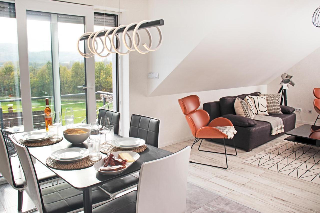 Blackncozy - Design Appartement Mit Boxspringbett Und Balkon Lörrach Εξωτερικό φωτογραφία